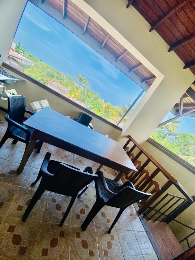 Hikka Paradise Guest House Hikkaduwa Exteriér fotografie